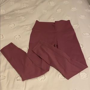 Fabletics pink cropped leggings
